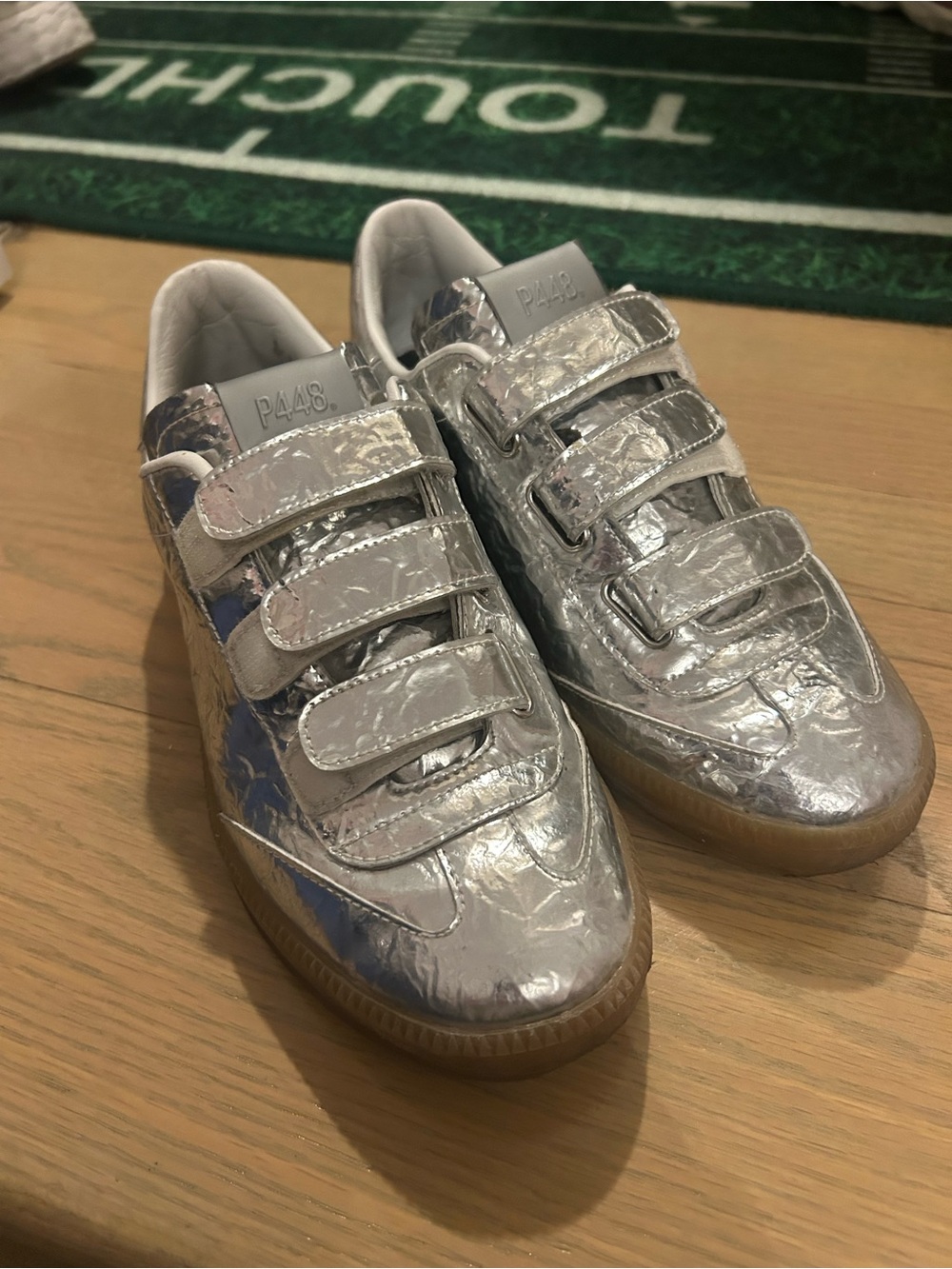 P448. Silver women’s sneakers
